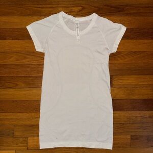 Lululemon Swiftly Tech Short Sleeve